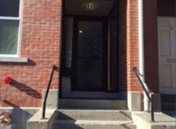 Building Photo - 211 Harrison Ave