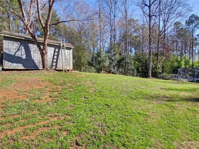 Building Photo - 3840 Forsythia Way