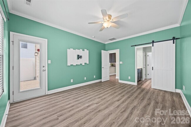 Building Photo - 2090 Shady Pond Dr