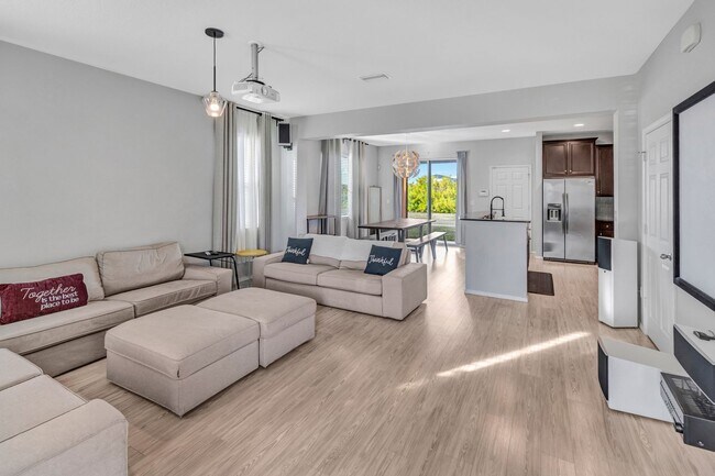 Building Photo - Partially furnished 3-bedroom, 2.5-bath home