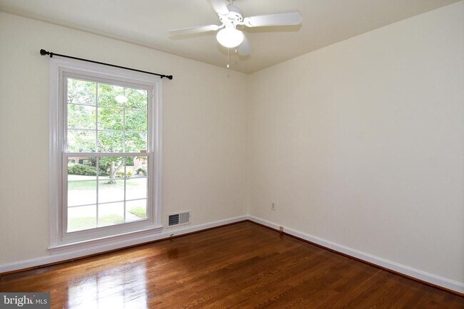 Building Photo - 7513 Sebago Rd
