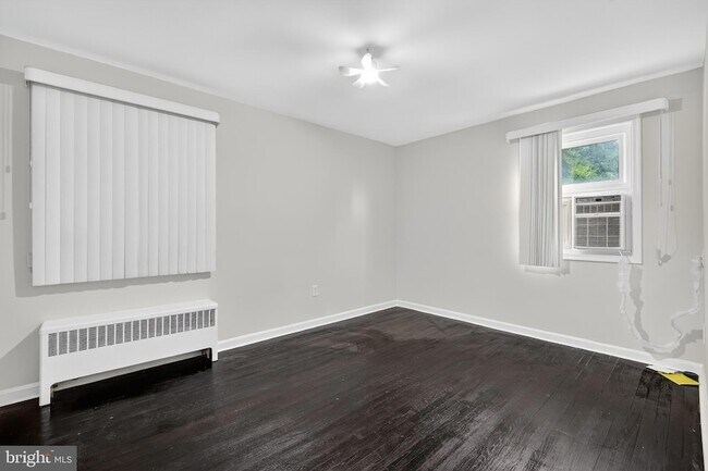Building Photo - 2321 Altamont Pl SE