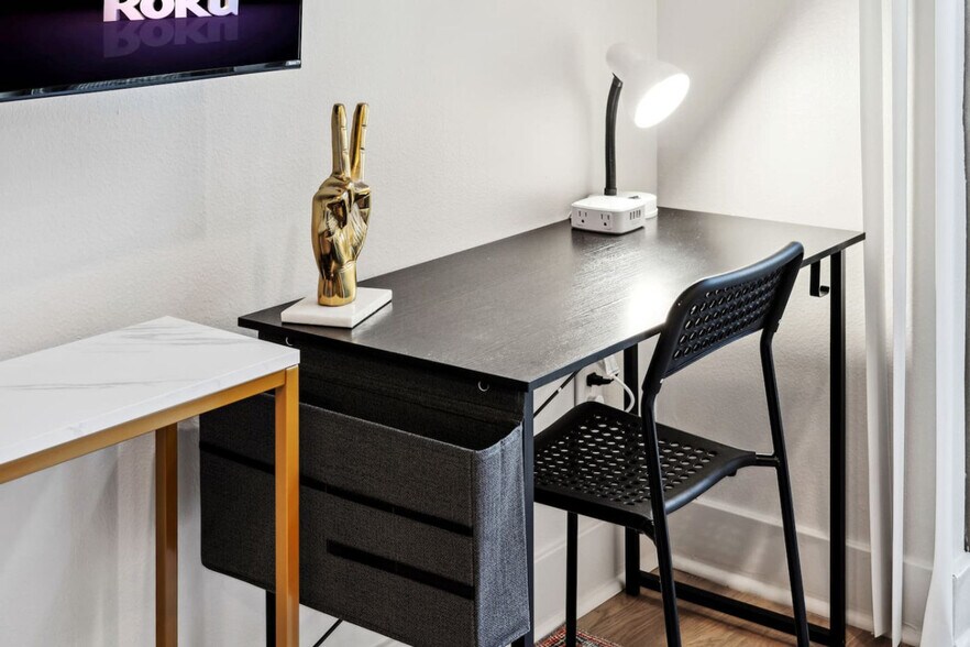 Building Photo - 2901 Indiana St