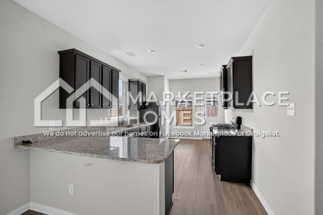 Building Photo - 15623 Plum Brk Dr