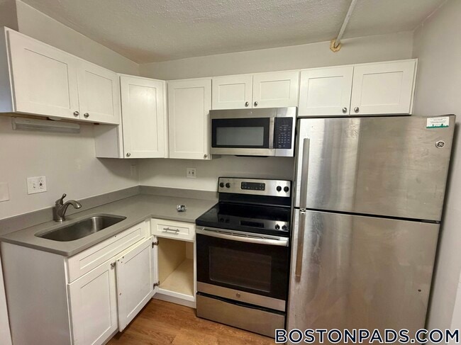 Building Photo - 50 Mill St