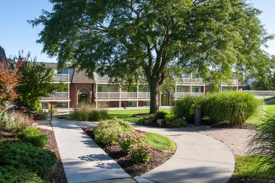 Cimarron Hills Apartments Omaha, NE Apartment Finder
