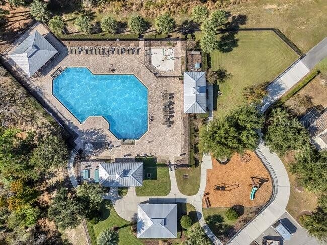 Building Photo - 8626 Crescendo Ave