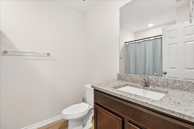 Building Photo - 1638 Comfy Wy