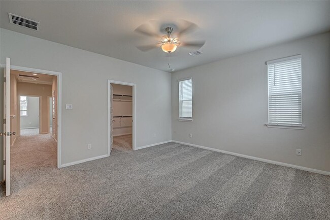 Building Photo - 4103 Split Ivy Dr