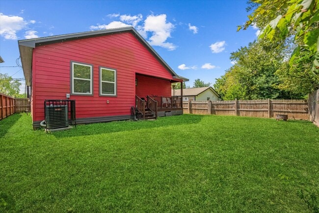 Building Photo - 4547 Newberry St