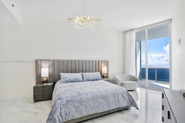 Building Photo - 16001 Collins Ave