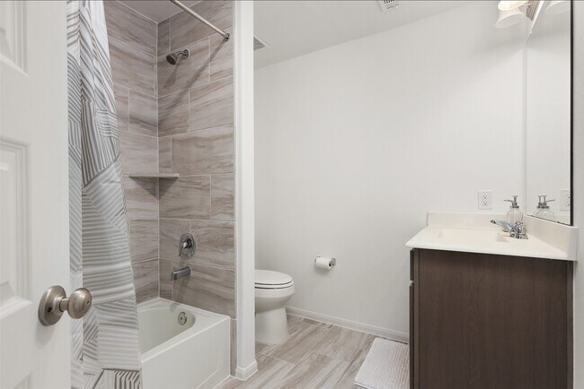 Building Photo - 7449 Hinsdale Dr