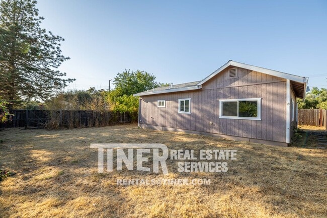 Building Photo - 9304 Orangevale Ave