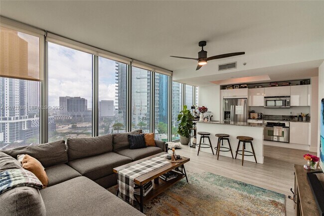 Building Photo - 888 Biscayne Blvd