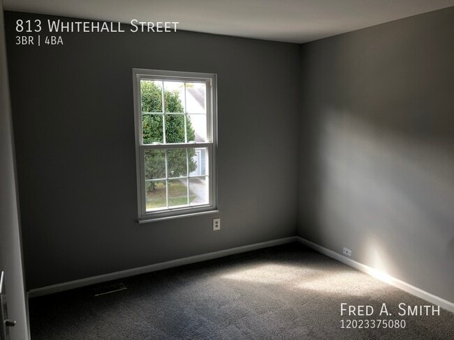 Building Photo - 813 Whitehall St