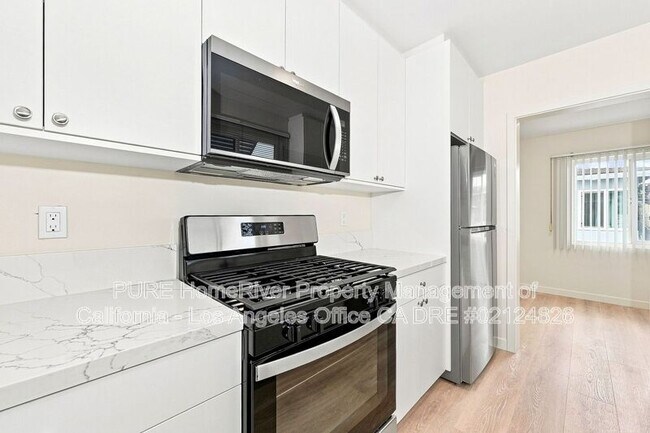 Building Photo - 4427 Murietta Ave