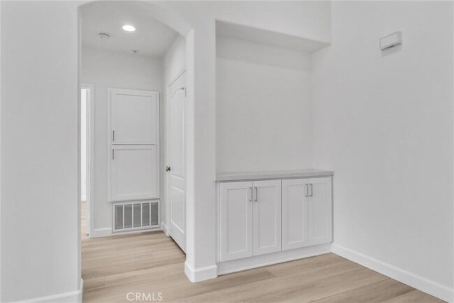 Building Photo - 6 Celano Ct