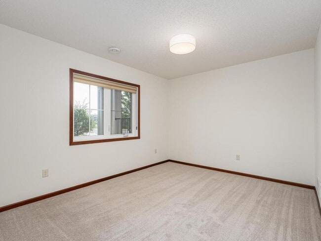Building Photo - 8109 Kirkwood Ln N