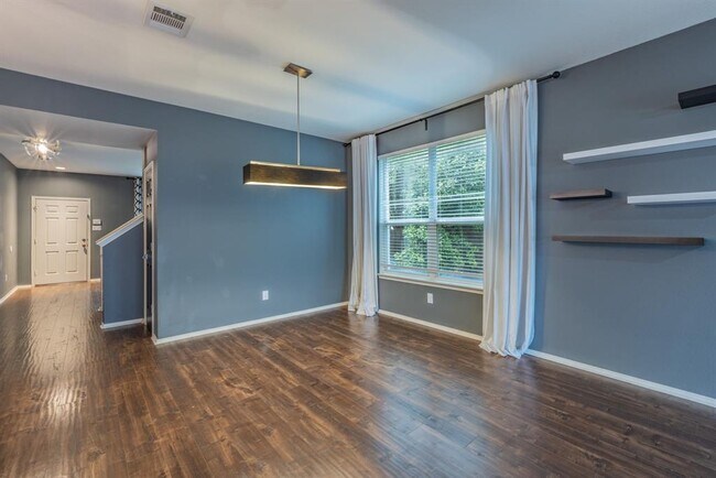 Building Photo - 407 Greener Dr