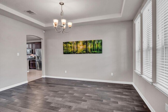 Building Photo - 2629 Coralbush Dr