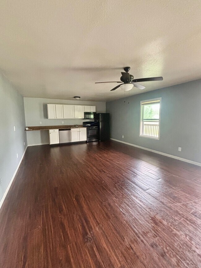 Building Photo - 36 Braxton