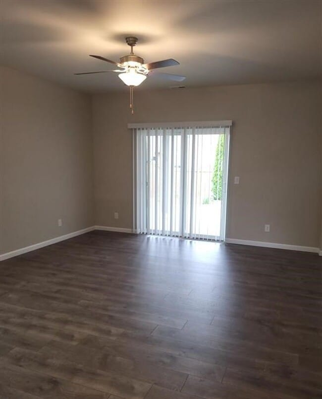 Building Photo - Beautiful 3 Bed 2 Bath Home in Enumclaw