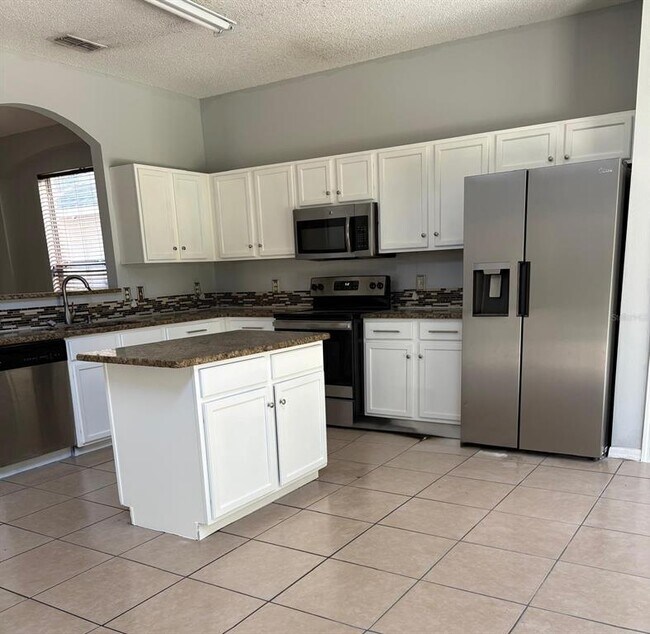 Building Photo - 3078 Barbados Ln