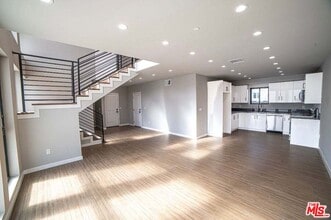 Building Photo - 9904 Laurel Canyon Blvd