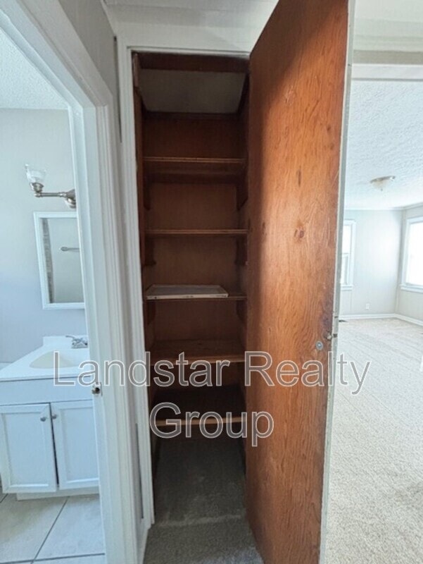 Building Photo - 3762 Parthenia Ave