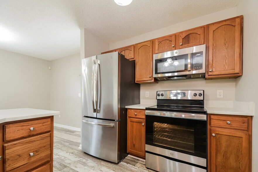 Building Photo - 808 Hepplewhite Ct