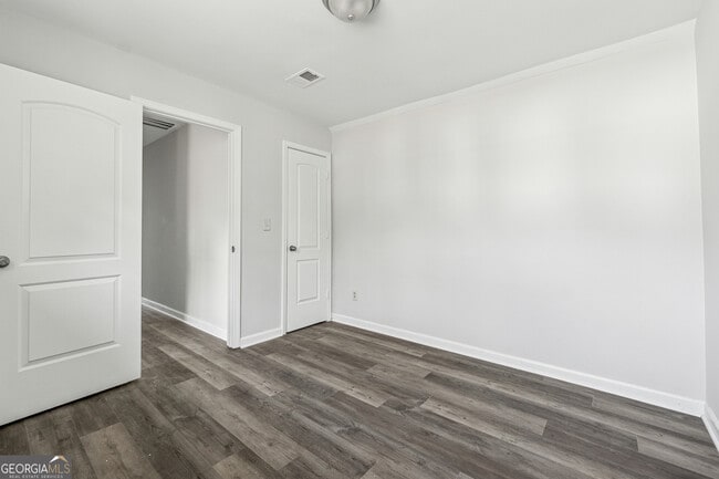 Building Photo - 5368 Stafford Dr NW
