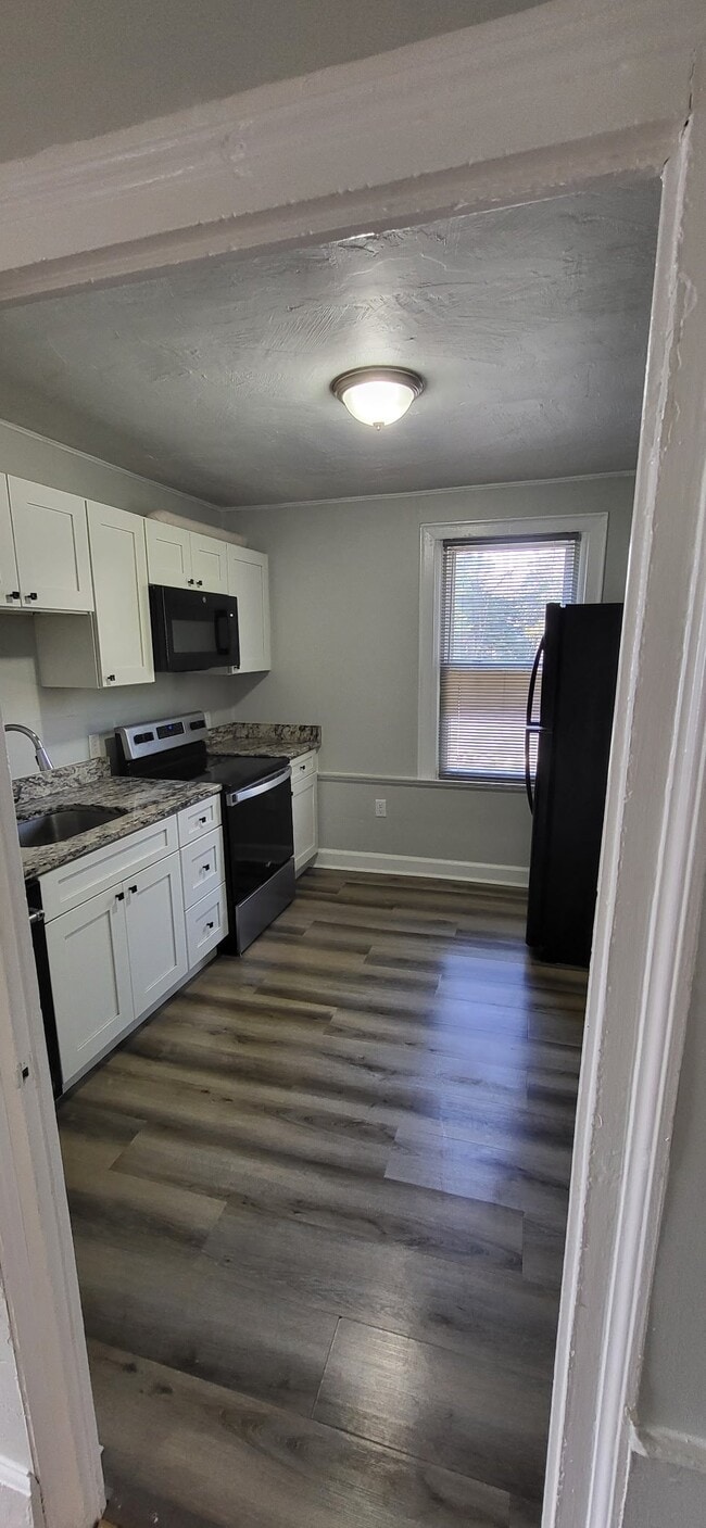 Building Photo - 117 Spring St