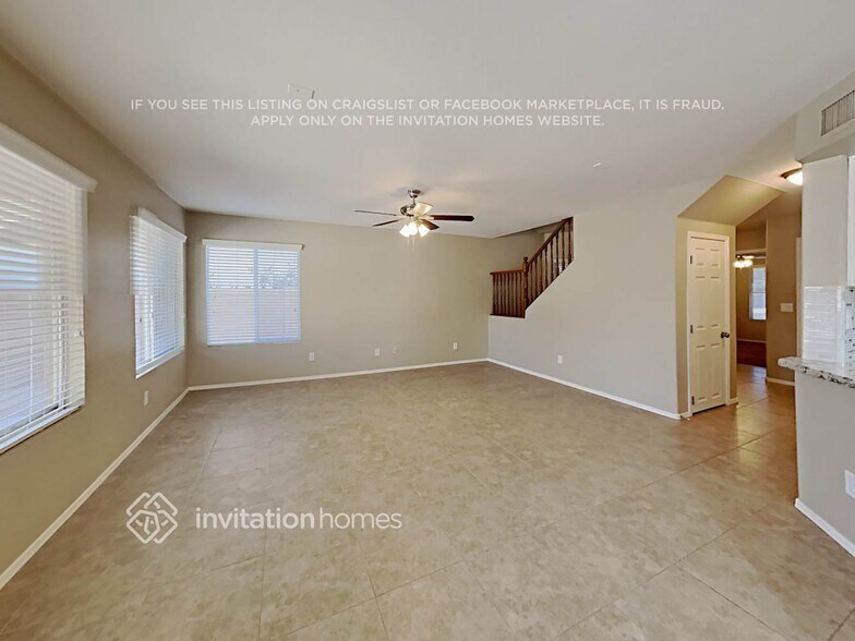 Building Photo - 11809 N 148th Ave