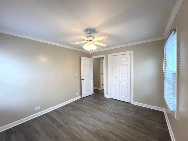 Building Photo - 206 Raupp Blvd