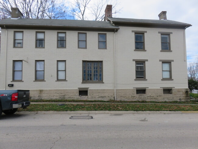 Primary Photo - 124 N Morton Ave