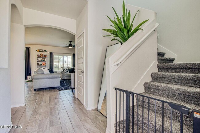Building Photo - 12257 Desert Dove Ave