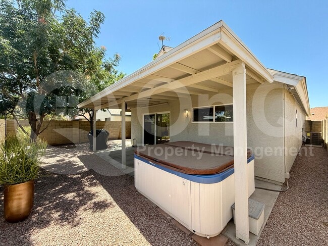 Building Photo - 5210 W Jupiter Way N