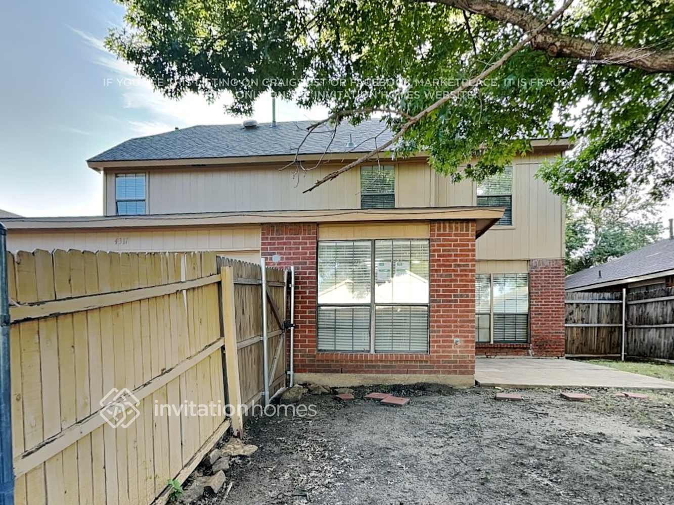 Building Photo - 4317 Saugus Dr