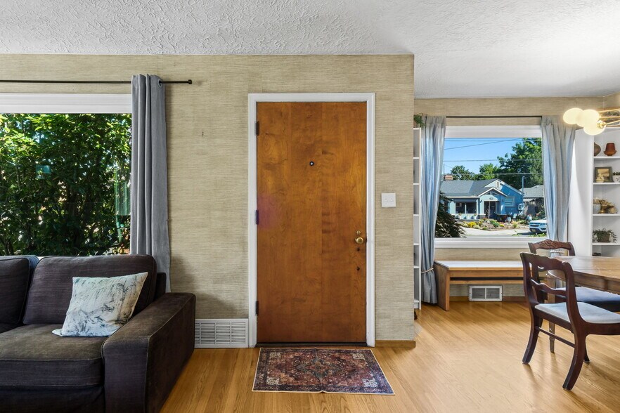 Building Photo - 4416 NE Prescott St