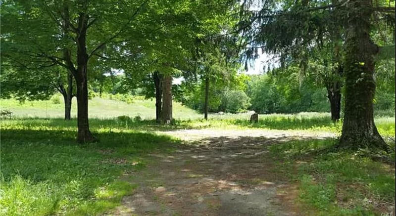 Building Photo - 13 Waterbury St