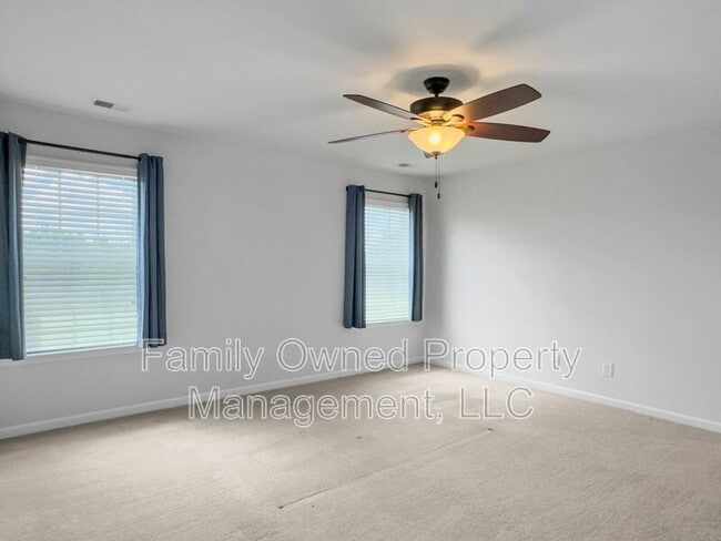 Building Photo - 209 Firewheel Ct