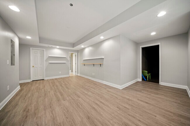 Building Photo - 442 Chatfield Pointe NW