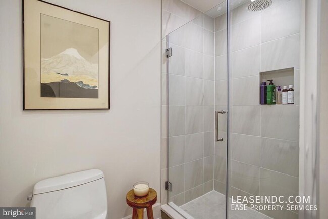 Building Photo - 3467 Holmead Pl NW