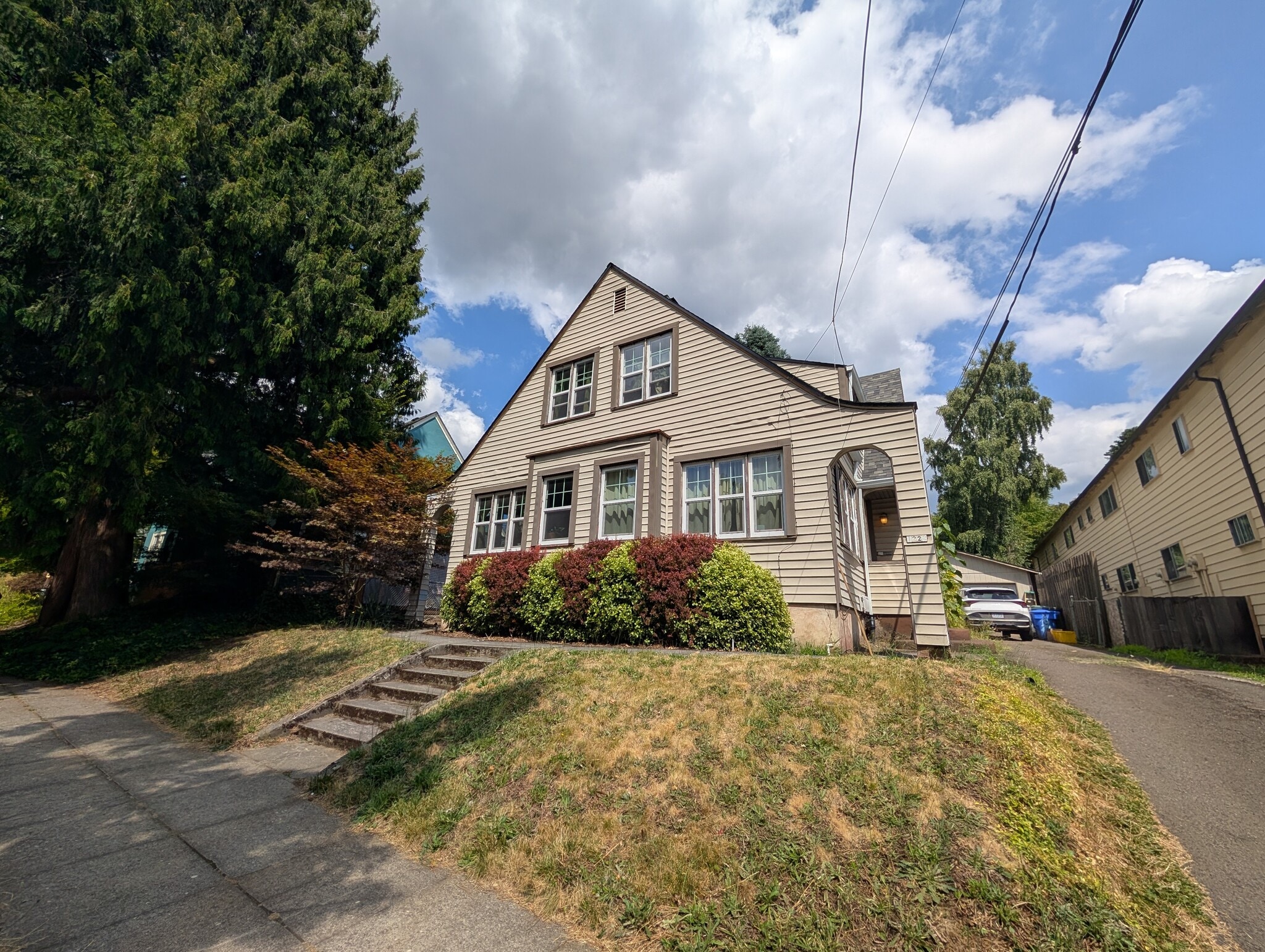 Building Photo - 1216 SE 23rd Ave