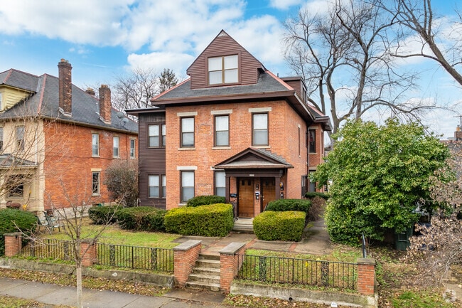 Building Photo - 1051 Hunter Ave