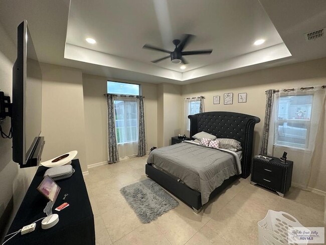 Building Photo - 5344 Sagebrush Rd