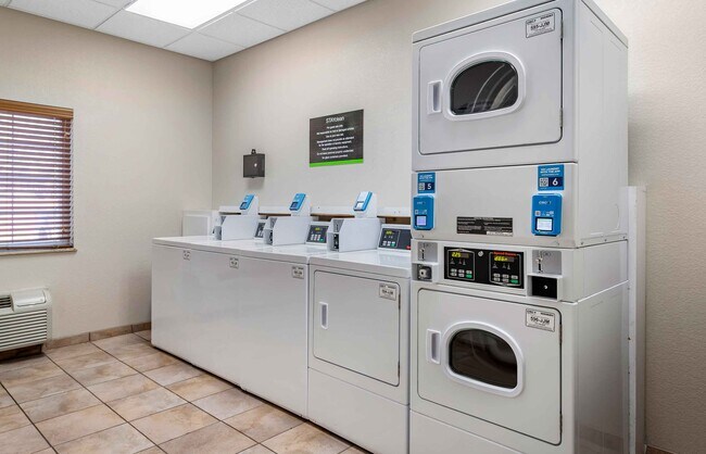 Building Photo - Furnished Studio-Houston - Kingwood