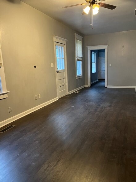living room - 4100 Claremont Ave