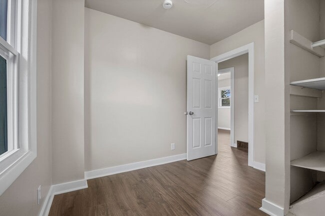 Building Photo - 3 Bedroom 1 Bath Home for Rent in Perry