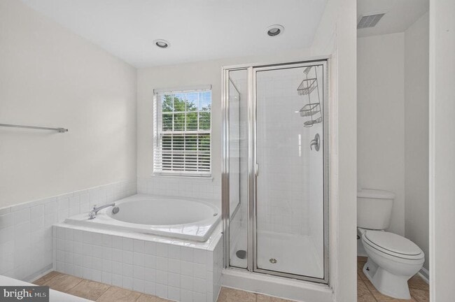 Building Photo - 15044 Gaffney Cir